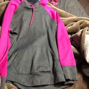 Women’s pink and gray hoodie.